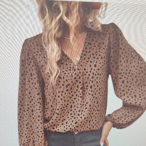 Elegant Brown Patterned V-Neck Blouse